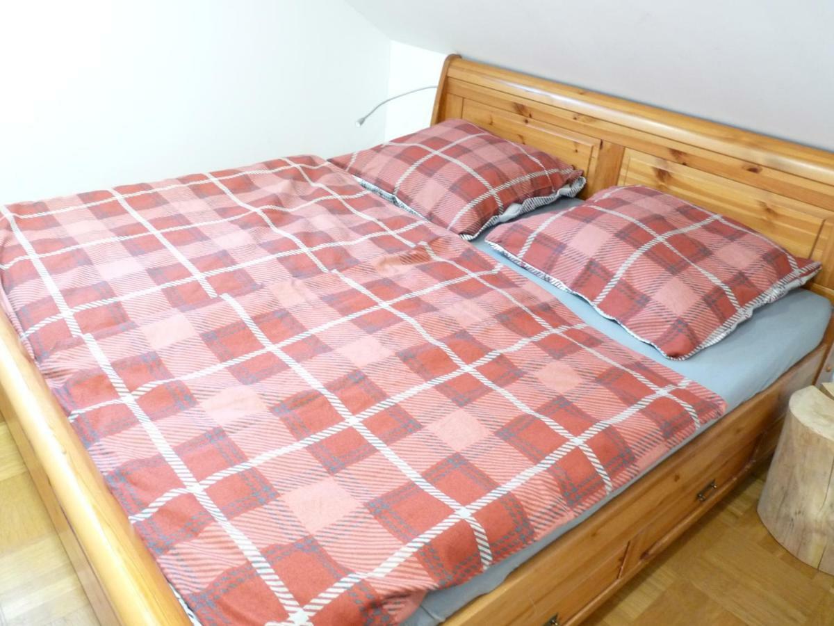 Ferienwohnung Der Familie Budzisch Sinsheim Buitenkant foto